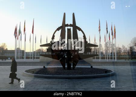 Brüssel, Belgien. 14. Februar 2023. NATO-Hauptquartier in Brüssel, Belgien, am 14. Februar 2023. Kredit: ALEXANDROS MICHAILIDIS/Alamy Live News Stockfoto