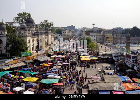 LAAD Basar oder Choodi Basar Altmarkt befindet sich rund um den historischen Charminar Hyderabad Indien Andhra Pradesh Stockfoto