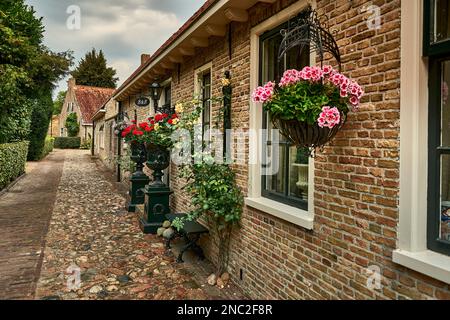 Idyllisches niederländisches Festungsdorf bourtange im Sommer Stockfoto