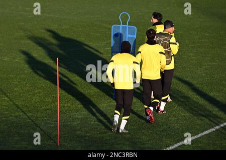 Dortmund, Deutschland. 14. Februar 2023. Fußball: Champions League, vor der 16. Runde erste Etappe Borussia Dortmund - Chelsea FC. Jude Bellingham in Aktion während des letzten Trainings vor der Champions League gegen den Chelsea FC. Kredit: Federico Gambarini/dpa/Alamy Live News Stockfoto