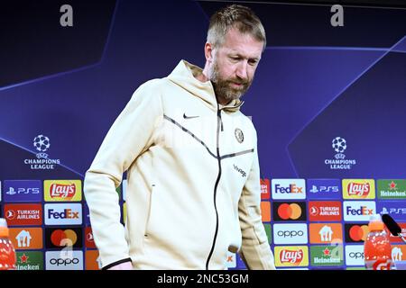 Dortmund, Deutschland. 14. Februar 2023. Fußball: Champions League, vor der 16. Runde erste Etappe Borussia Dortmund - Chelsea FC. Chelsea Coach Graham Potter kommt zur Pressekonferenz vor der Champions League gegen Borussia Dortmund. Kredit: Federico Gambarini/dpa/Alamy Live News Stockfoto