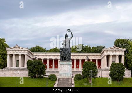 München-Bayern-Deutschland, Juli 15,2018: Ruhmeshalle und Bayerische Statue Stockfoto