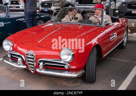 Ein italienischer Sportwagen aus dem Jahr 1960, Alfa Romeo Giulietta Spyder, bei der Colorado Grand Road Rallye. Stockfoto
