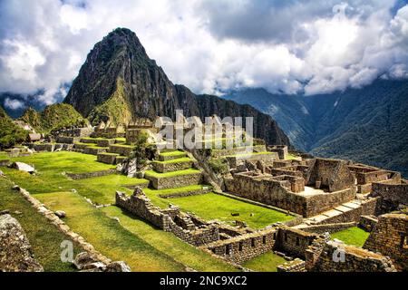 Die seit Jahrhunderten versteckte Inka-Stadt Machu Picchu ist ein Weltkulturerbe in den Anden von Peru. Stockfoto