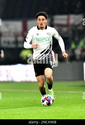 Derby, Großbritannien. 14. Februar 2023. Haydon Roberts (Derby County) während des EFL Sky Bet League 1-Spiels zwischen Derby County und Lincoln am 14. Februar 2023 im Pride Park Stadium in Derby, England. Foto: Mark Dunn. Nur redaktionelle Verwendung, Lizenz für kommerzielle Verwendung erforderlich. Keine Verwendung bei Wetten, Spielen oder Veröffentlichungen von Clubs/Ligen/Spielern. Kredit: UK Sports Pics Ltd/Alamy Live News Stockfoto