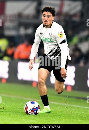 Derby, Großbritannien. 14. Februar 2023. Haydon Roberts (Derby County) während des EFL Sky Bet League 1-Spiels zwischen Derby County und Lincoln am 14. Februar 2023 im Pride Park Stadium in Derby, England. Foto: Mark Dunn. Nur redaktionelle Verwendung, Lizenz für kommerzielle Verwendung erforderlich. Keine Verwendung bei Wetten, Spielen oder Veröffentlichungen von Clubs/Ligen/Spielern. Kredit: UK Sports Pics Ltd/Alamy Live News Stockfoto