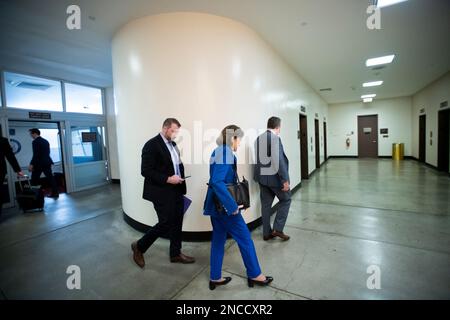 Washington, Vereinigte Staaten Von Amerika. 14. Februar 2023. Senatorin Dianne Feinstein (Demokrat von Kalifornien) geht nach einer Abstimmung im US Capitol in Washington, DC, am Dienstag, den 14. Februar 2023 durch die U-Bahn des Senats. Kredit: Rod Lamkey/CNP/Sipa USA Kredit: SIPA USA/Alamy Live News Stockfoto