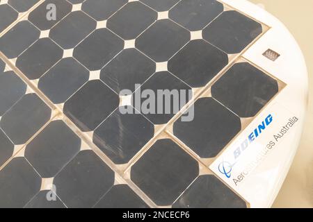 Solarbetriebenes Fahrzeug Sunswift Ivy im Inverell Transport Museum im Norden von New South wales, australien, schnellstes Solarfahrzeug 2011 Stockfoto