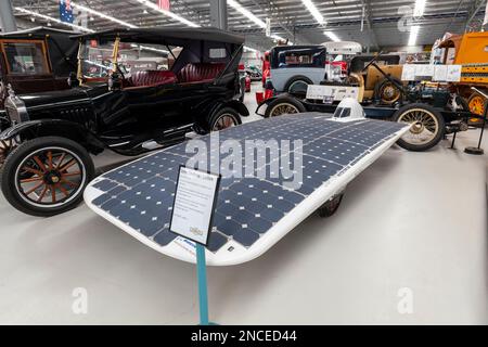 Solarbetriebenes Fahrzeug Sunswift Ivy im Inverell Transport Museum im Norden von New South wales, australien, schnellstes Solarfahrzeug 2011 Stockfoto