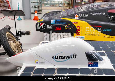 Solarbetriebenes Fahrzeug Sunswift Ivy im Inverell Transport Museum im Norden von New South wales, australien, schnellstes Solarfahrzeug 2011 Stockfoto