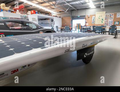 Solarbetriebenes Fahrzeug Sunswift Ivy im Inverell Transport Museum im Norden von New South wales, australien, schnellstes Solarfahrzeug 2011 Stockfoto