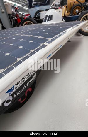 Solarbetriebenes Fahrzeug Sunswift Ivy im Inverell Transport Museum im Norden von New South wales, australien, schnellstes Solarfahrzeug 2011 Stockfoto