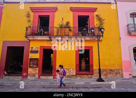 Juweliergeschäft und Restaurant Ora de Monte Alban in Oaxaca de Juárez, Oaxaca, Mexiko Stockfoto