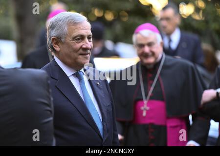 Außenminister Antonio Tajani anlässlich der Feierlichkeiten zum 94. Jahrestag der Lateranpakte und zum 39. Jahrestag des Änderungsabkommens Stockfoto