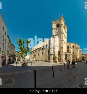 Eglise Notre-Dame-des-Anges de L'Isle-sur-la-Sorgue Stockfoto
