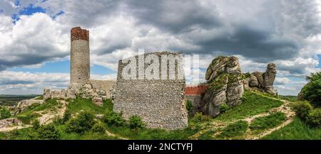 Pfad der Adlernester - Olsztyn bei Częstochowa Stockfoto