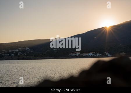 Sonnenuntergang in Cadaques, an einem ruhigen Wintertag Stockfoto