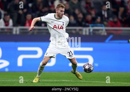 Dejan Kulusevski vom Tottenham Hotspur FC in Aktion während der UEFA Champions League-Runde des ersten Teilchenspiels 16 zwischen AC Mailand und Tottenham Hotspur am Giuseppe Meazza Stadium am 14. Februar 2023 in Mailand, Italien. Stockfoto