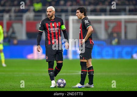 Mailand, Italien. 14. Februar 2023. Theo Hernandez (19) und Sandro Tonali (8) des AC Mailand während des Spiels der UEFA Champions League zwischen dem AC Mailand und Tottenham Hotspur in San Siro in Mailand. (Foto: Gonzales Photo/Alamy Live News Stockfoto