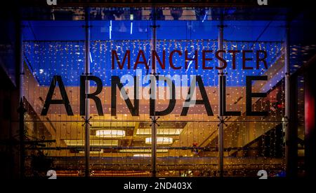 Manchester Arndale Einkaufszentrum bei Nacht. Aus der Corporation Street gesehen. Manchester. UK Stockfoto