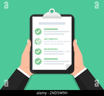 Handgehaltenes Klemmbrett mit Checkliste in flachem Design. Vektordarstellung Stock Vektor