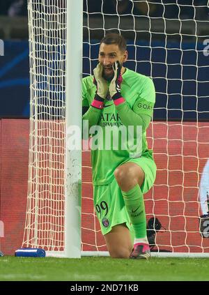 Gianluigi Donnarumma, Torwart PSG 99 im achten Finalspiel PARIS SG - FC BAYERN MUENCHEN 0-1 der UEFA Champions League, Spiel in Staffel 2022/2023 in Paris, 14. Februar 2022. Achtelfinale, FCB, München, PSG © Peter Schatz / Alamy Live News Stockfoto