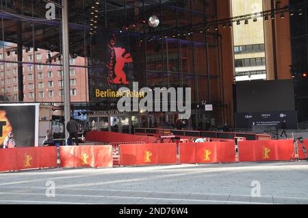 Berlin, Deutschland. 15. Februar 2023. Vorbereitungen für das anstehende Internationale Berliner Filmfestival Berlinale in Berlin, 15. Februar 2023. Kredit: Ales Zapotocky/CTK Photo/Alamy Live News Stockfoto