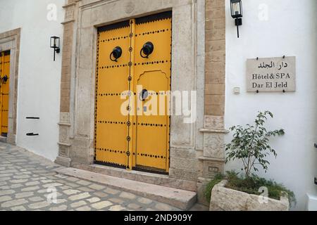 Eintritt zum dar El Jeld Hotel und Spa in der Medina von Tunis Stockfoto