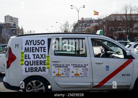 Der Verband der professionellen Taxis von Madrid (Federación Profesional del Taxi de Madrid, FPTM) organisierte eine Demonstration vom Plaza Castilla zum D Stockfoto