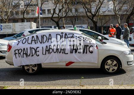 Der Verband der professionellen Taxis von Madrid (Federación Profesional del Taxi de Madrid, FPTM) organisierte eine Demonstration vom Plaza Castilla zum D Stockfoto