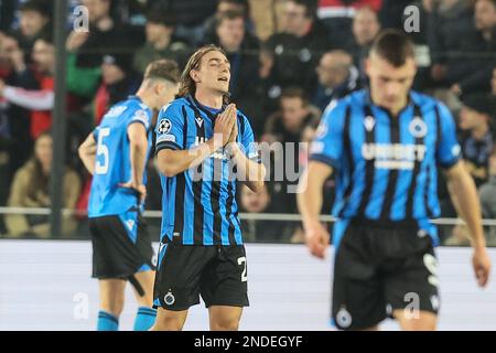 Brügge, Belgien. 15. Februar 2023. Casper Nielsen des Vereins scheint während eines Fußballspiels zwischen dem belgischen Club Brügge KV und dem portugiesischen Sport Lisboa e Benfica am Mittwoch, den 15. Februar 2023, in Brügge, dem ersten Teil der Runde 16 des UEFA Champions League-Wettbewerbs, deprimiert zu sein. BELGA FOTO BRUNO FAHY Kredit: Belga News Agency/Alamy Live News Stockfoto