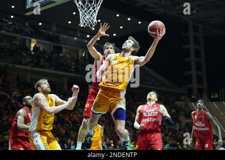 Turin, Italien. 15. Februar 2023. CARPEGNA HAM PESARO vs. OPENJOBMETIS VARESE, Turin, 15. Februar 2023, auf dem Foto Jon Axel Gudmundsson (CARPEGNA PROSCIUTTO PESARO) Editorial Usage Only Credit: Independent Photo Agency/Alamy Live News Stockfoto