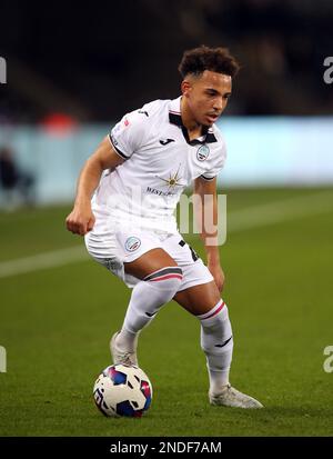 Matthew Sorinola von Swansea City während des Sky Bet Championship-Spiels im Liberty Stadium, Swansea. Bilddatum: Mittwoch, 15. Februar 2023. Stockfoto