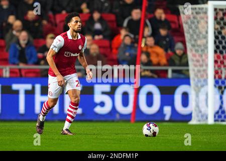 Bristol, Großbritannien. 15. Februar 2023 ZAK Vyner aus Bristol City während des EFL Sky Bet Championship-Spiels zwischen Bristol City und Wigan Athletic am Ashton Gate, Bristol, England, am 15. Februar 2023. Foto von Scott Boulton. Nur redaktionelle Verwendung, Lizenz für kommerzielle Verwendung erforderlich. Keine Verwendung bei Wetten, Spielen oder Veröffentlichungen von Clubs/Ligen/Spielern. Kredit: UK Sports Pics Ltd/Alamy Live News Stockfoto