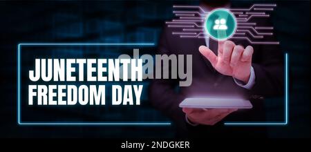 Schild mit der Aufschrift „Juneteenth Freedom Day“. Geschäftsidee gesetzlicher Feiertag in den Vereinigten Staaten zum Gedenken an das Ende der Sklaverei Stockfoto