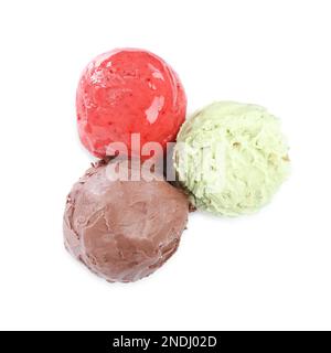 Set mit Schaufeln verschiedener Eiscreme auf weißem Hintergrund, Draufsicht Stockfoto