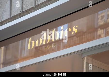 Bordeaux , Aquitaine France - 14 02 2023 : Bobbies paris Shop Logo und Text Marke Vorderseite der Fassade Shop Bekleidung Boutique Fassade Modeschuhe Stockfoto