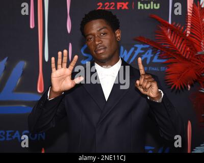 15. Februar 2023 - Burbank, Kalifornien - Damson Idris. Red Carpet Premiere Event für die sechste und letzte Saison des „Schneefalls“ von FX im Academy Museum of Motion Pictures, Ted Mann Theater. (Kreditbild: © Billy Bennight/AdMedia via ZUMA Press Wire) NUR REDAKTIONELLE VERWENDUNG! Nicht für den kommerziellen GEBRAUCH! Stockfoto