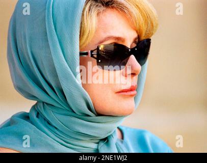 CATHERINE DENEUVE in DANGEROUS LIAISONS (2003) - ursprünglicher Titel: LES LIAISONS DANGEREUSES - Regie: JOSEE DAYAN. Kredit: JLA Productions/Album Stockfoto