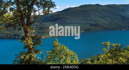 Sanabria Lake, Lago de Sanabria y Sierras Segundera y de Porto Natural Park, Puebla de Sanabria, Zamora, Kastilien und Leon, Spanien, Europa Stockfoto