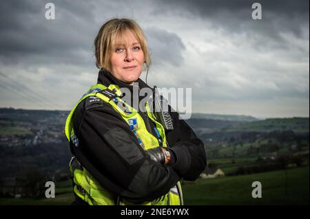 SARAH LANCASHIRE in HAPPY VALLEY (2014), Regie VON SALLY WAINWRIGHT. Kredit: BRITISH BROADCASTING CORPORATION (bbc) / Album Stockfoto