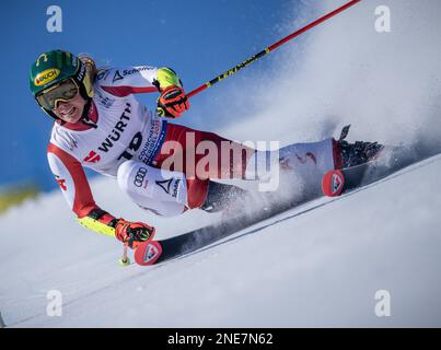 Courchevel, Frankreich. 16. Februar 2023. Alpinski: Weltmeisterschaft, Giant Slalom Frauen: Katharina Liensberger aus Österreich Ski im 1. Lauf. Kredit: Michael Kappeler/dpa/Alamy Live News Stockfoto