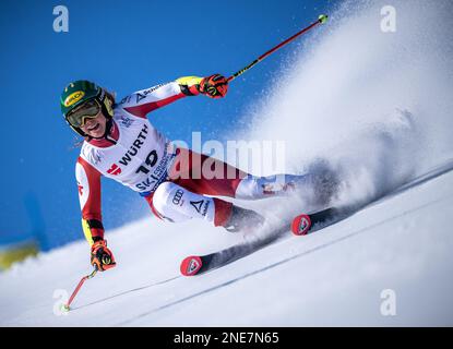 Courchevel, Frankreich. 16. Februar 2023. Alpinski: Weltmeisterschaft, Giant Slalom Frauen: Katharina Liensberger aus Österreich Ski im 1. Lauf. Kredit: Michael Kappeler/dpa/Alamy Live News Stockfoto