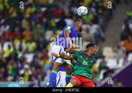 LUSAIL CITY, KATAR - 02. DEZEMBER: Bremer während des FIFA-Weltmeisterschafts-Qatar 2022 Group G-Spiels zwischen Kamerun und Brasilien am 02. Dezember 2022 im Lusail Stadium in Lusail City, Katar. (Foto von MB Media) Stockfoto