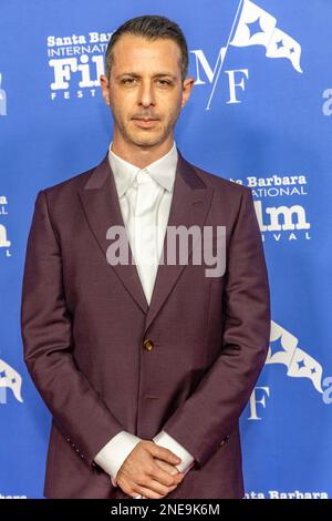Santa Barbara, USA. 15. Februar 2023. Jeremy Strong kommt am 15. Februar 2023 beim Santa Barbara International Film Festival 2023 an und erhält den Virtuosos Award im Arlington Theatre in Santa Barbara, Kalifornien. (Foto: Rod Rolle/Sipa USA) Guthaben: SIPA USA/Alamy Live News Stockfoto