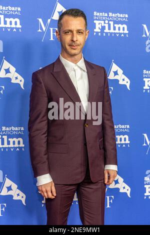 Jeremy Strong kommt am 15. Februar 2023 beim Santa Barbara International Film Festival 2023 an und erhält den Virtuosos Award im Arlington Theatre in Santa Barbara, Kalifornien. (Foto: Rod Rolle/Sipa USA) Stockfoto