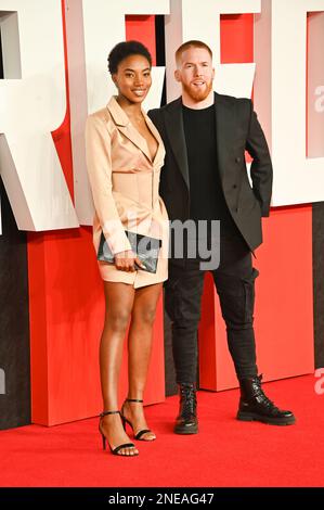 London, Großbritannien. 15. Februar 2023. Neil Jones und Chyna Mills besuchen die Warner Bros, die europäische Premiere VON CREED III, Cineworld Leicester Square, London, Großbritannien. - Foto: 15. Februar 2023. Kredit: Siehe Li/Picture Capital/Alamy Live News Stockfoto