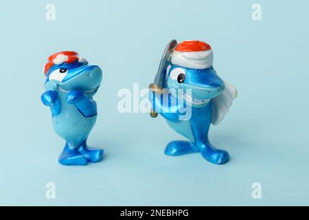 Tyumen, Russland-15. Februar 2023: Kinder Surprise Toy Haies. Sammlung von netteren Überraschungsspielzeugen. Stockfoto