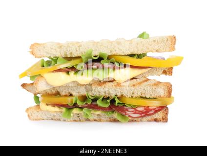 Leckere Sandwiches mit Salami isoliert auf Weiß Stockfoto