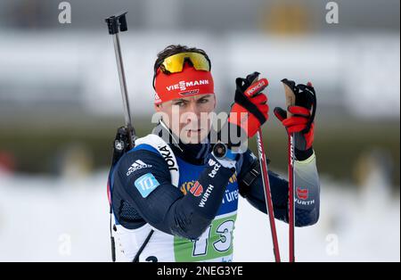 Oberhof, Deutschland. 16. Februar 2023. Biathlon: Weltmeisterschaft, Individual Relay, Gemischt. Philipp Nawrath aus Deutschland schießt. Kredit: Hendrik Schmidt/dpa/Alamy Live News Stockfoto